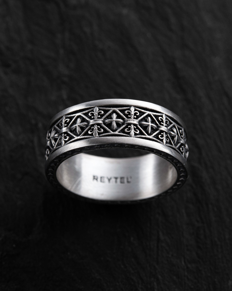 Серебряное кольцо FLEUR DE LIS