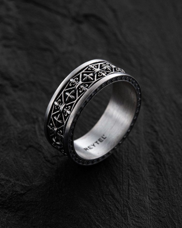 Серебряное кольцо FLEUR DE LIS 2