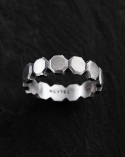 Серебряное кольцо OCTAGON / Кольца