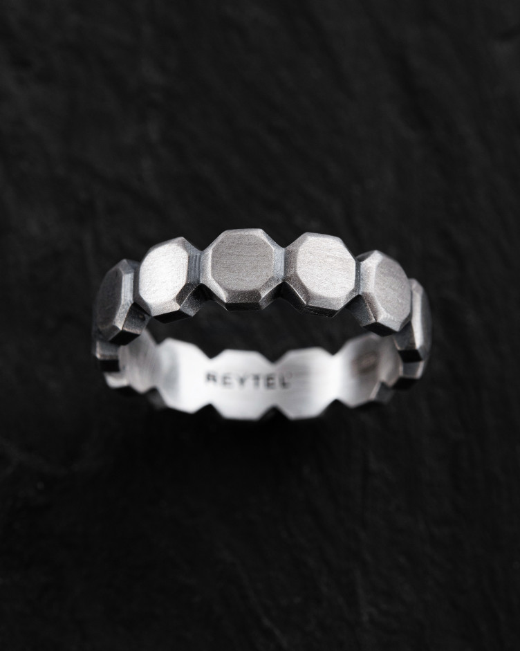 Серебряное кольцо OCTAGON