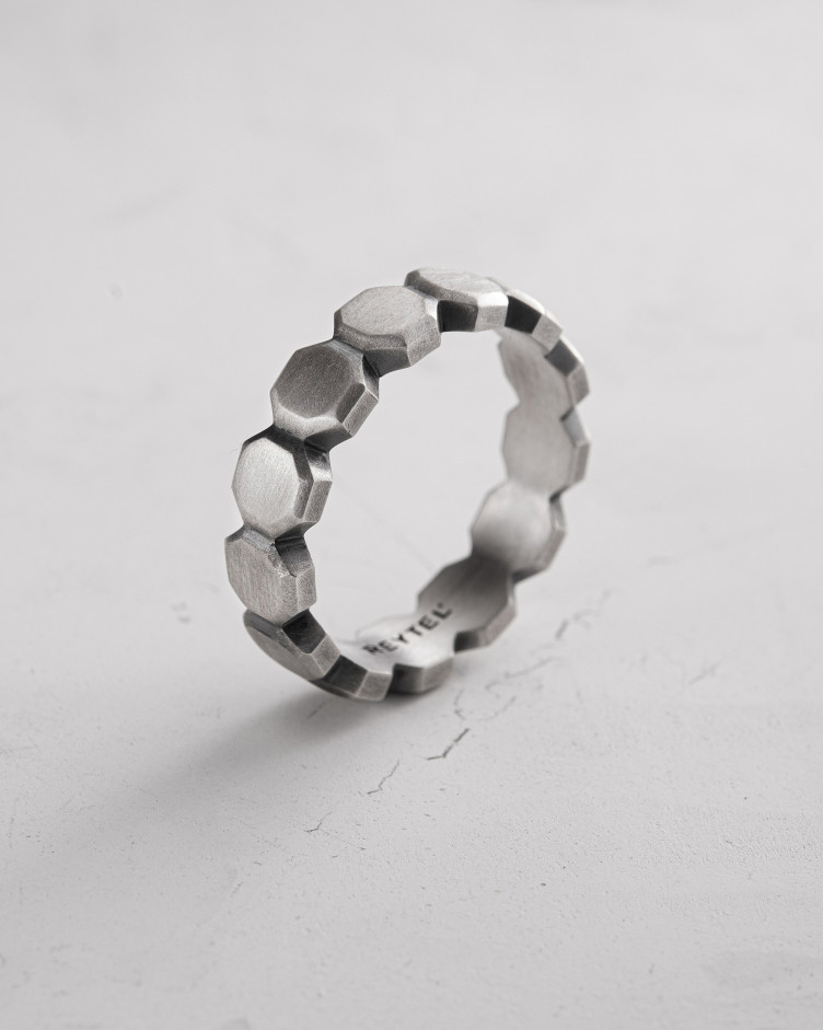Серебряное кольцо OCTAGON 4