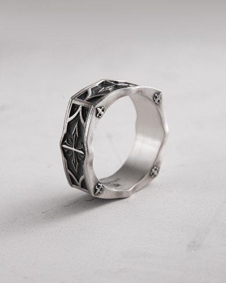 Серебряное кольцо SANCTUM. FLEUR DE LIS 4