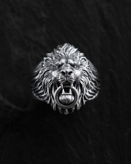Серебряное кольцо THE LION / Кольца