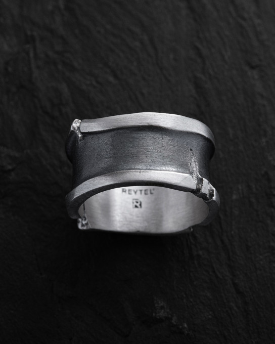 Серебряный кольцо RIFT / Кольца + 3