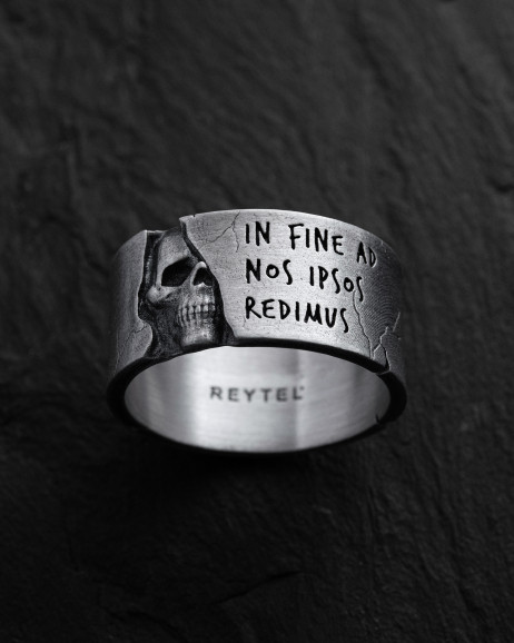 Серебряный кольцо REVERTO / Кольца