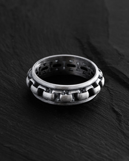 Серебряное кольцо ENDURING / Кольца + 3