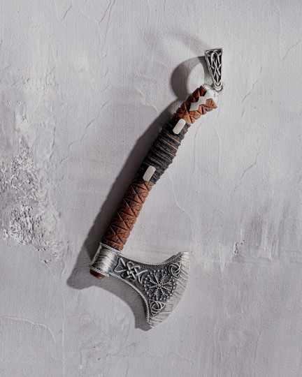 Серебряный кулон AXE - HELMET of TERROR с деревом  / Кулоны