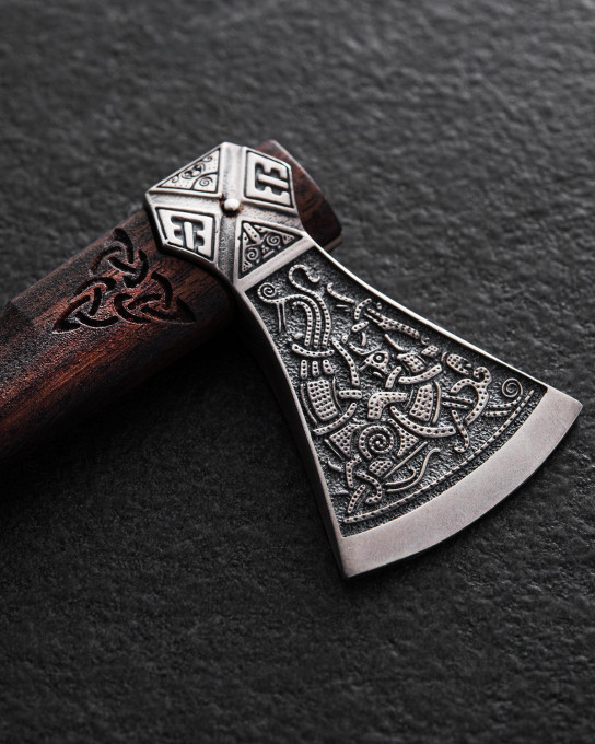 Срібний кулон VIKING AX (кокоболо) / Кулони + 3