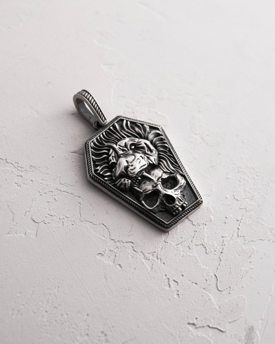 Серебряный кулон MEMENTO MORI / Кулоны + 5