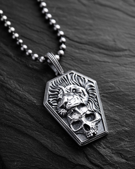 Серебряный кулон MEMENTO MORI / Кулоны + 3