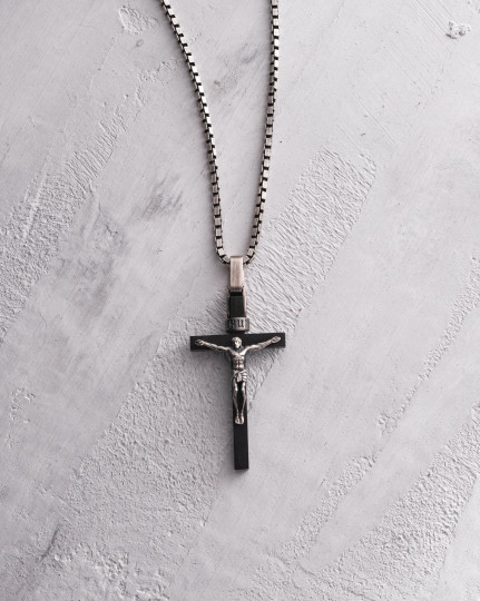Серебряный крест CRUCIFIXION of JESUS CHRIST с эбеном / Кулоны
