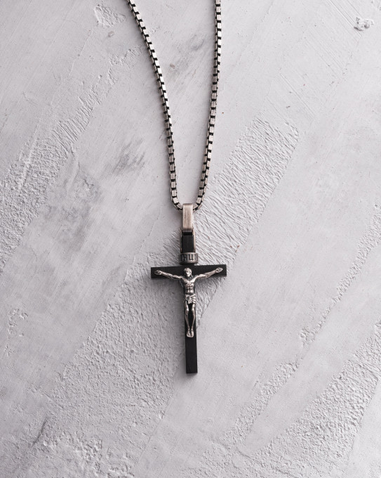 Серебряный крест CRUCIFIXION of JESUS CHRIST с эбеном / Кулоны