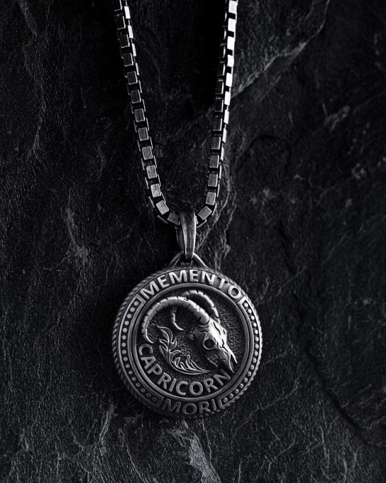 Кулон Знак зодиака - CAPRICORN. MEMENTO MORI (козерог) / Кулоны