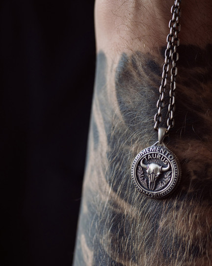 Кулон Знак зодиака - TAURUS. MEMENTO MORI (телец) / Кулоны + 4