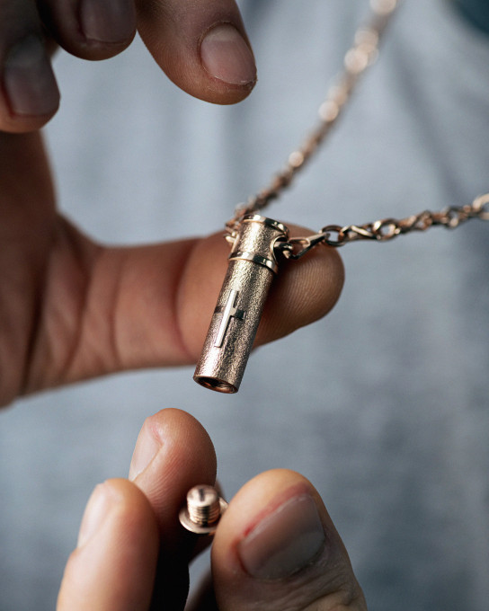 Золотий кулон RELIQUARY WITH THE CROSS / Кулони + 6