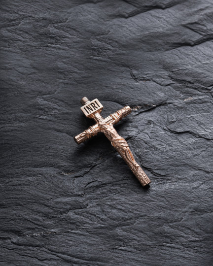 Золотой крест CRUCIFIXION of JESUS CHRIST S / Кулоны + 4