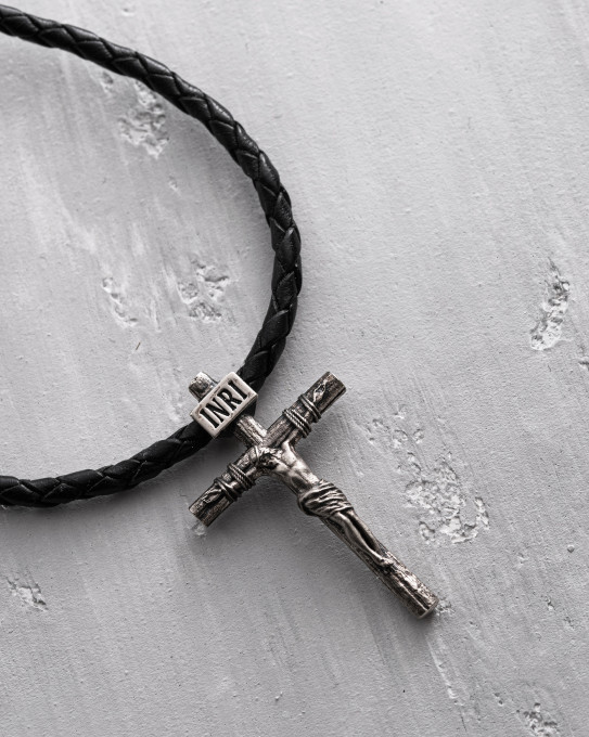 Хрест в білому золоті CRUCIFIXION of JESUS CHRIST S / Кулони + 5