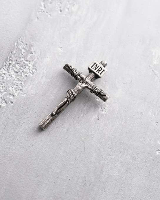 Хрест в білому золоті CRUCIFIXION of JESUS CHRIST S / Кулони + 3