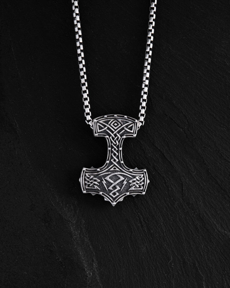 Серебряный кулон MJOLNIR