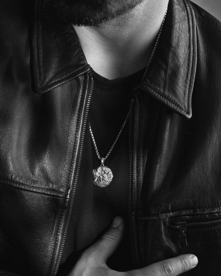 Серебряный кулон PAIR OF WOLVES / Кулоны + 2