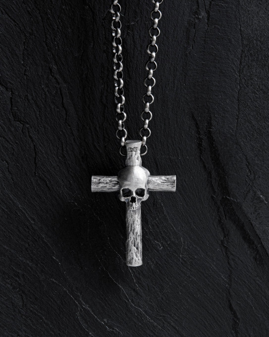 Срібний хрест MEMENTO MORI / Кулони