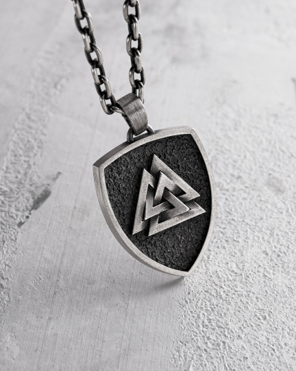 Серебряный кулон  VALKNUT / Кулоны + 4