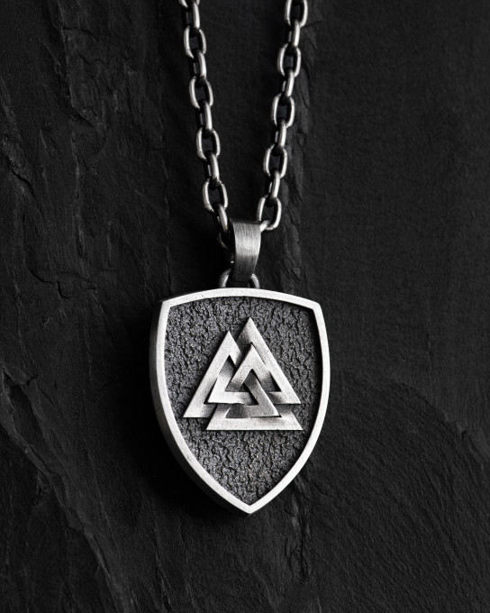 Срібний кулон  VALKNUT / Кулони
