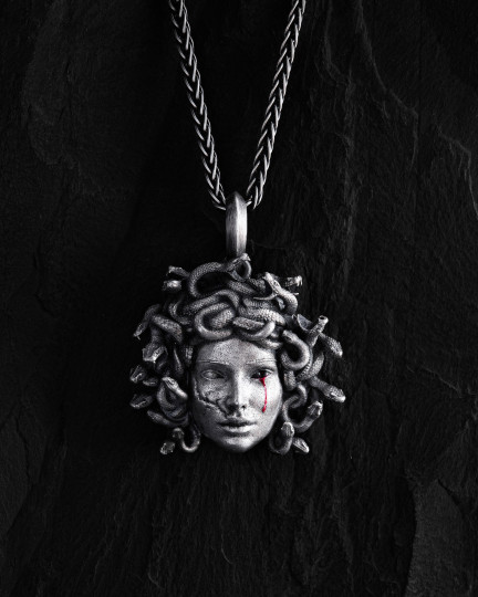 Серебряный кулон MEDUSA GORGON / Кулоны
