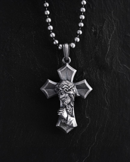 Серебряный крест SAVIOR CHRIST JESUS / Кулоны
