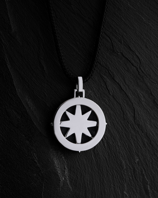 Кулон в білому золоті COMPASS. BLACK STONES / Кулони + 5