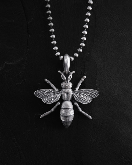 Серебряный кулон BEE / Кулоны + 3
