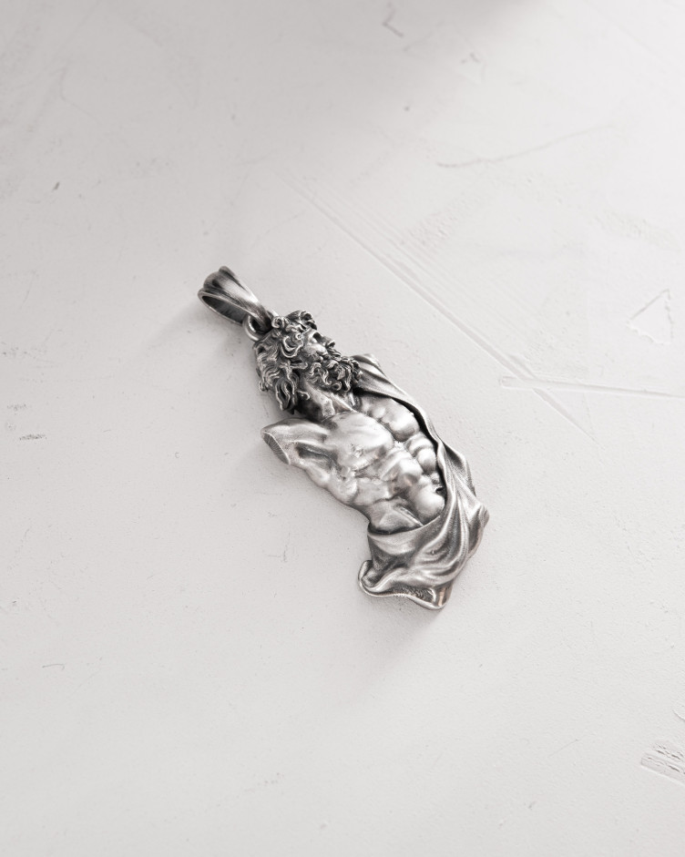 Silver pendant ZEUS 3483