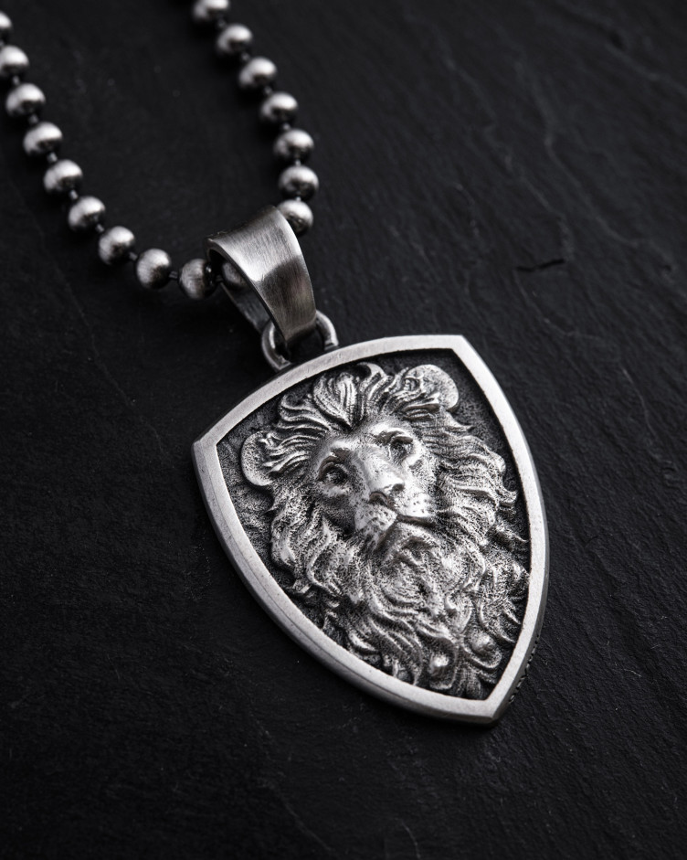 Срібний кулон THE WISDOM OF THE LION 3