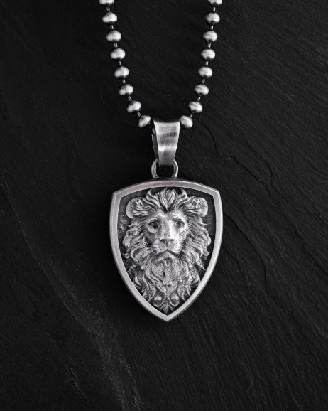 Срібний кулон THE WISDOM OF THE LION