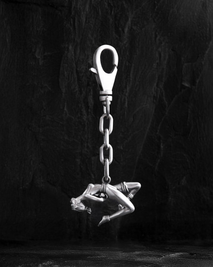 Серебряный брелок SHIBARI – INVERTED SUSPENSION / Аксессуары