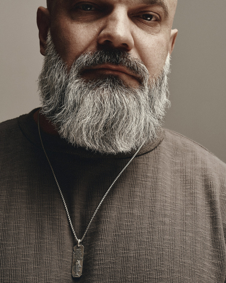 Silver pendant AGAINST THE FLOW 2