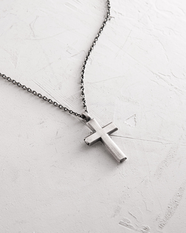 Срібний хрест на ланцюжку VÉRITÉ 3