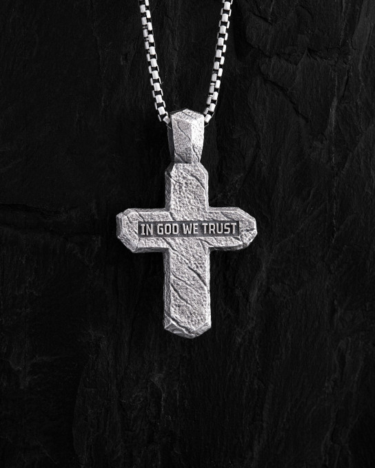 Серебряный крест CALVARY CROSS. IN GOD WE TRUST / Кулоны + 5