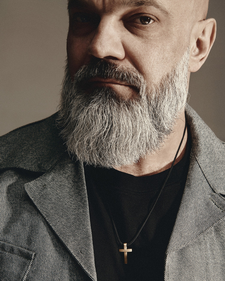 Cross MINIMAL ​(14k yellow gold) 2