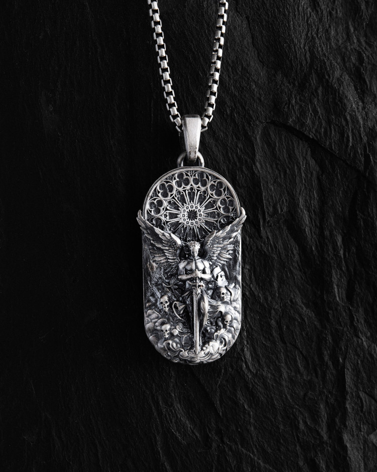 Серебряный кулон SAINT MICHAEL