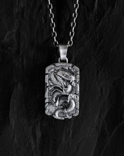 Серебряный кулон VIPERA / Кулоны
