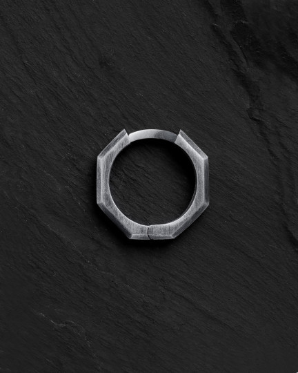 Серебряная моносерьга BRUTAL  / Серьги