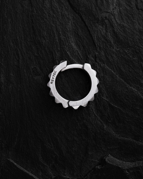 Срібна сережка - кільце HARD