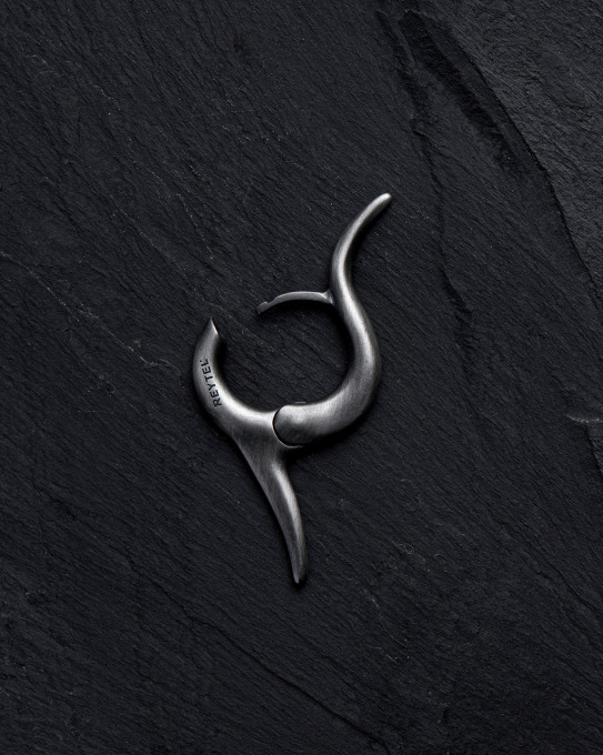 Серебряная моносерьга FLAME / Серьги + 3