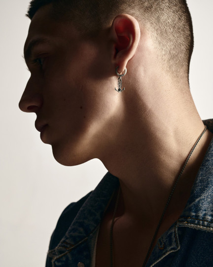 Серебряная моносерьга ANKER / Серьги + 4