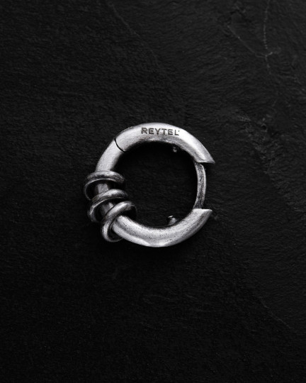 Серебряная моносерьга BAGUES / Серьги + 4