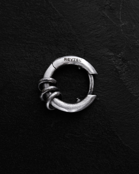 Серебряная моносерьга BAGUES / Серьги + 4