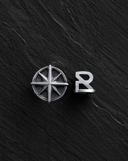 Срібна моносережка COMPASS / Сережки
