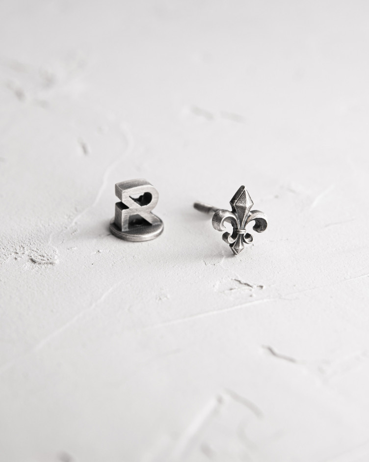 Серебряная моносерьга FLEUR DE LIS 3485