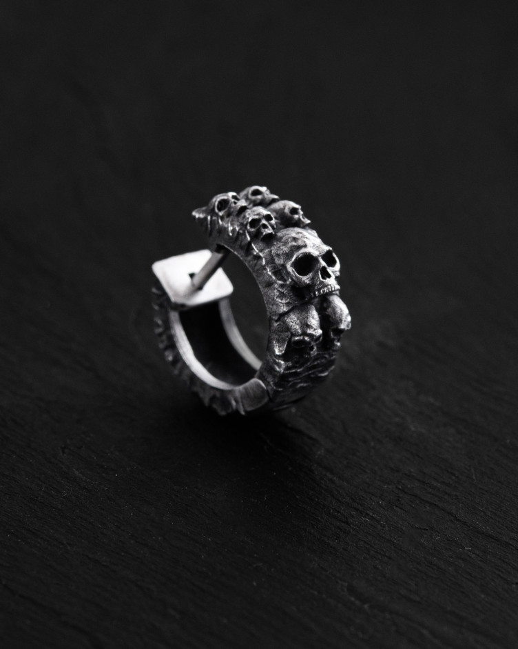 Silver single earring DREAD